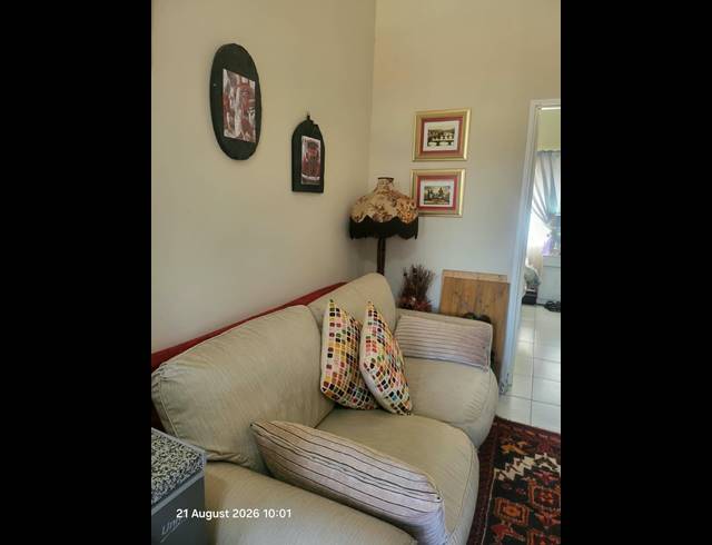1 BEDROOM FLAT FOR SALE IN SELECTION PARK